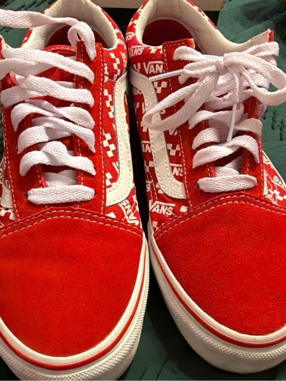 Vans - Picture 3 of 3